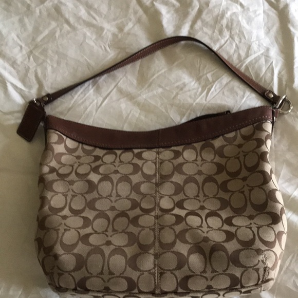 Coach purse - Picture 2 of 9